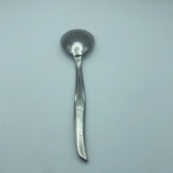 Salad Serving Fork Stardust (Sterling, 1957)
by GORHAM SILVER - Picture 5 of 8